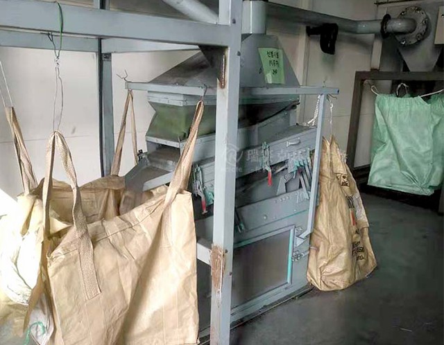 废旧锂电池回收设备走长远的循环路线